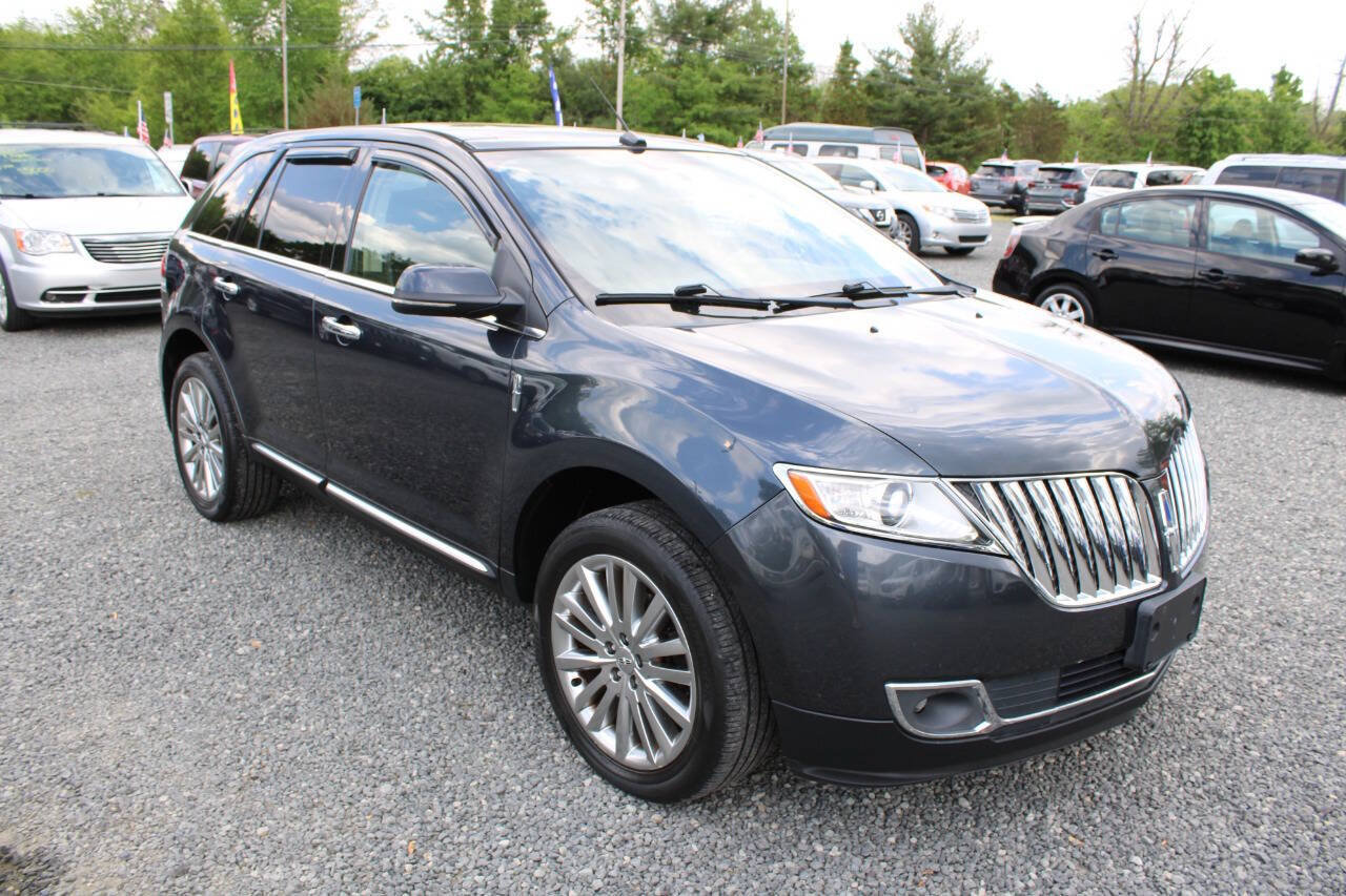 Used 2013 Lincoln MKX AWD image 4