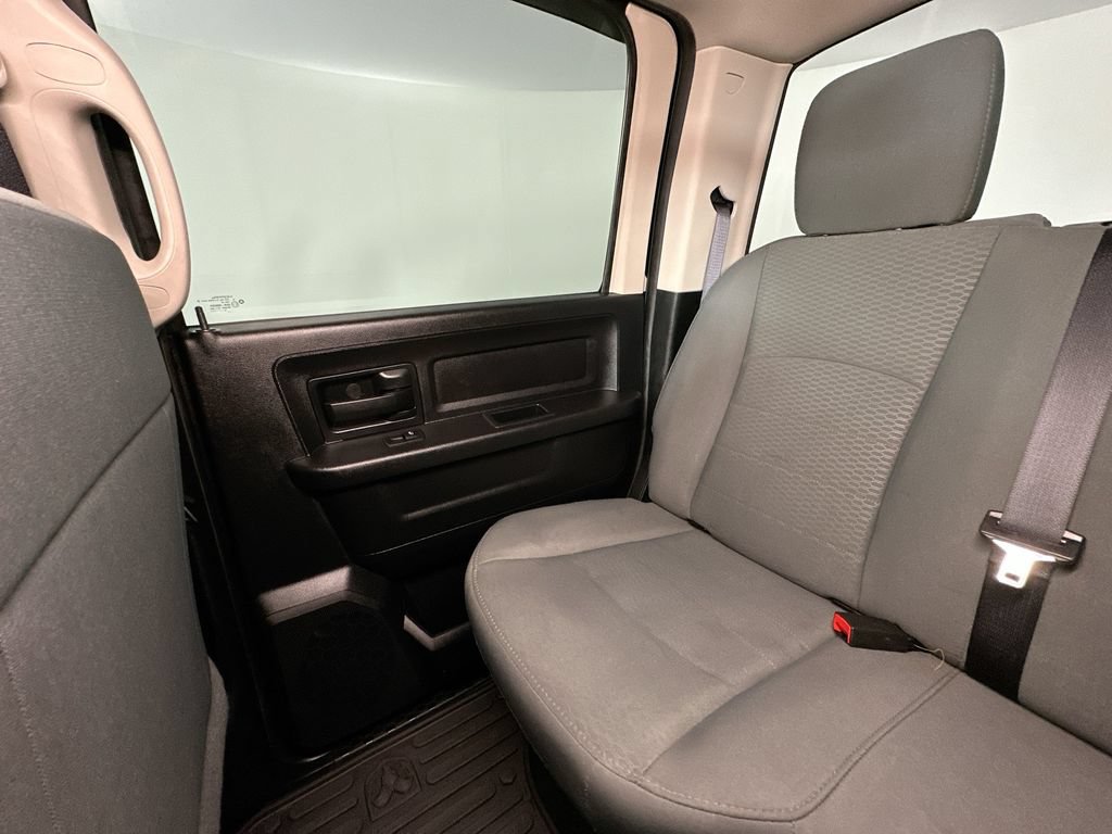 Used 2016 RAM 2500 Tradesman w/ Chrome Appearance Group AWD/4WD image 12