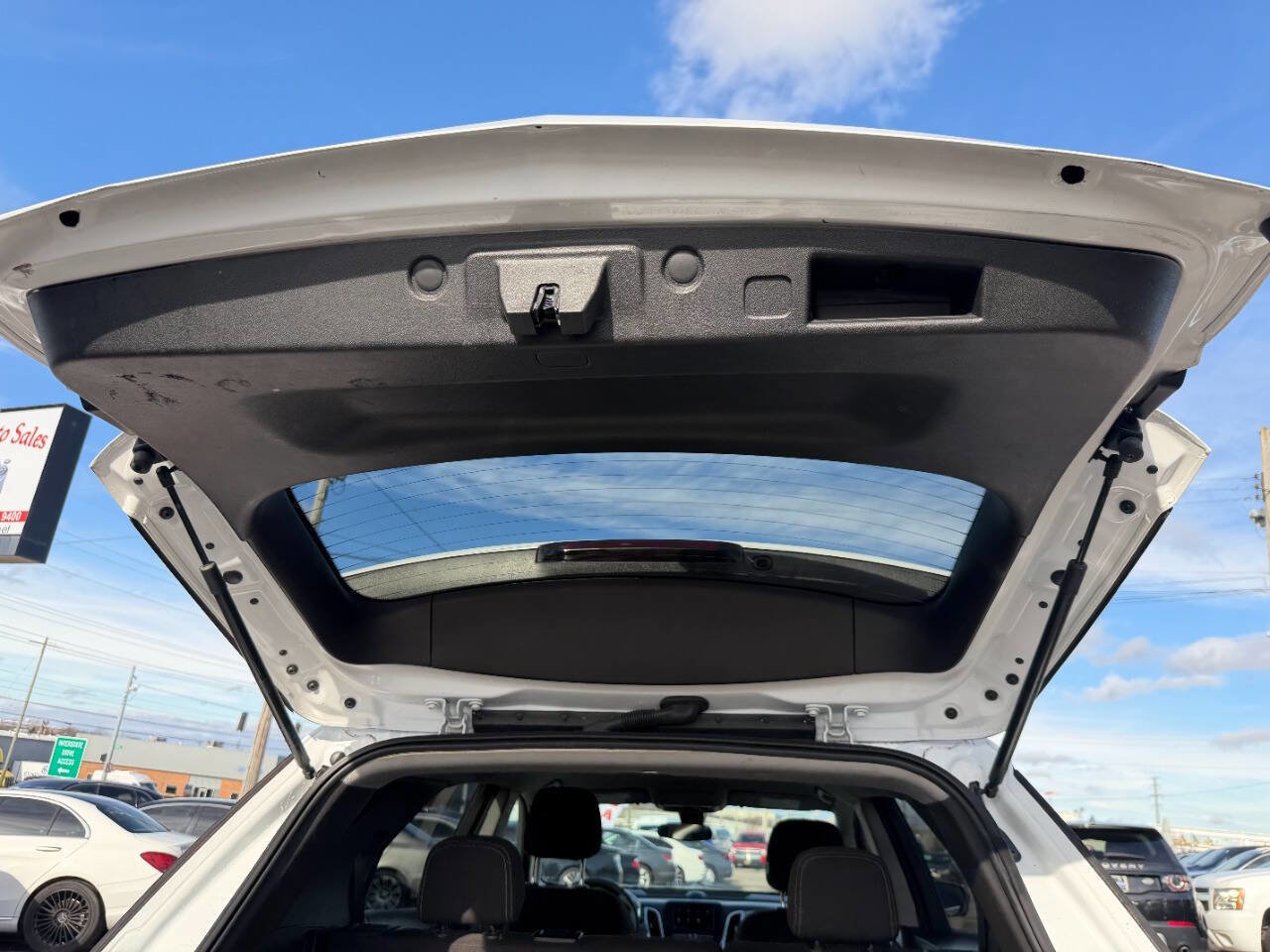 Used 2021 Chevrolet Equinox LT FWD image 21