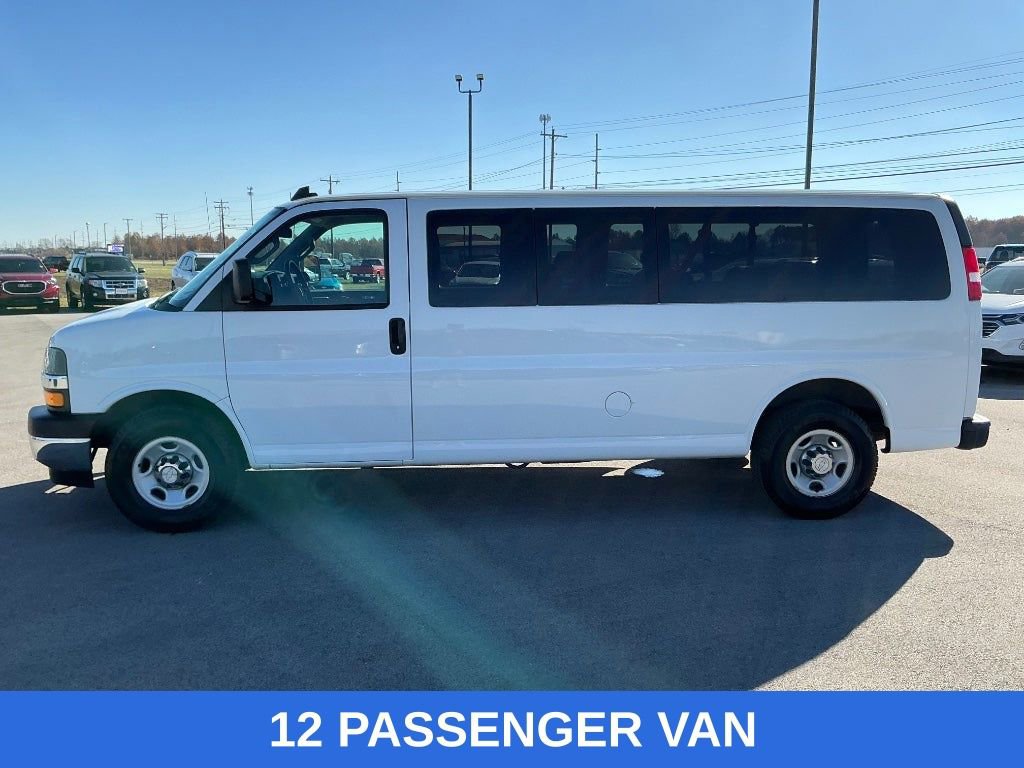 Used 2019 Chevrolet Express 3500 LT w/ LT Preferred Equipment Group image 10