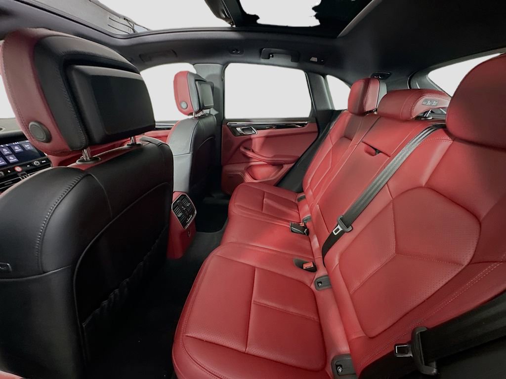 New 2026 Porsche Macan Turbo AWD/4WD image 24