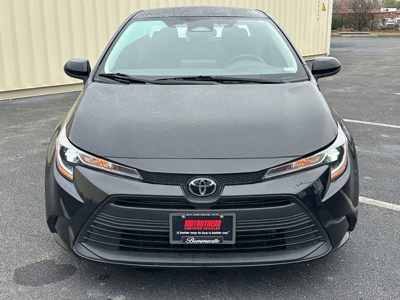 Used 2023 Toyota Corolla LE image 2