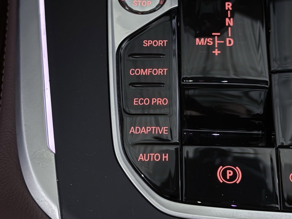 Used 2021 BMW X7 xDrive40i w/ Premium Package 2 image 47