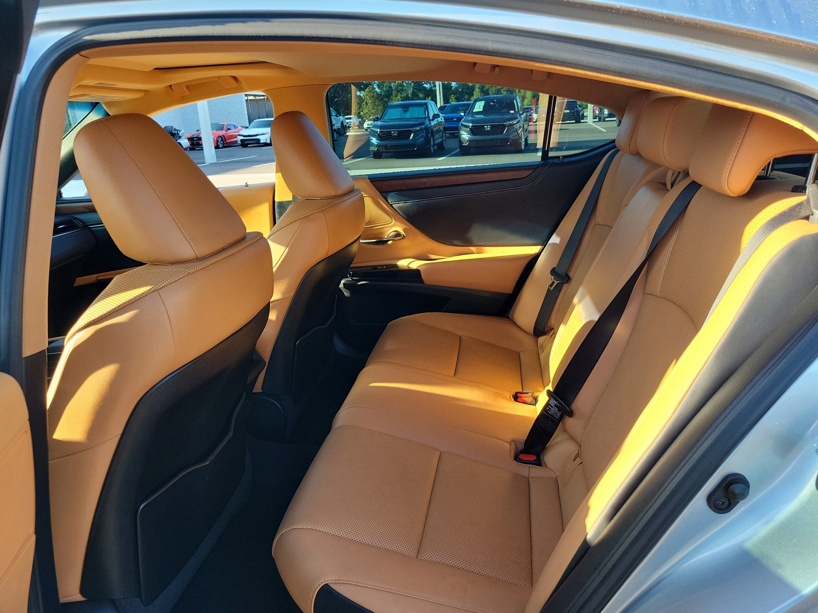 Used 2022 Lexus ES 300h w/ Premium Package FWD image 28