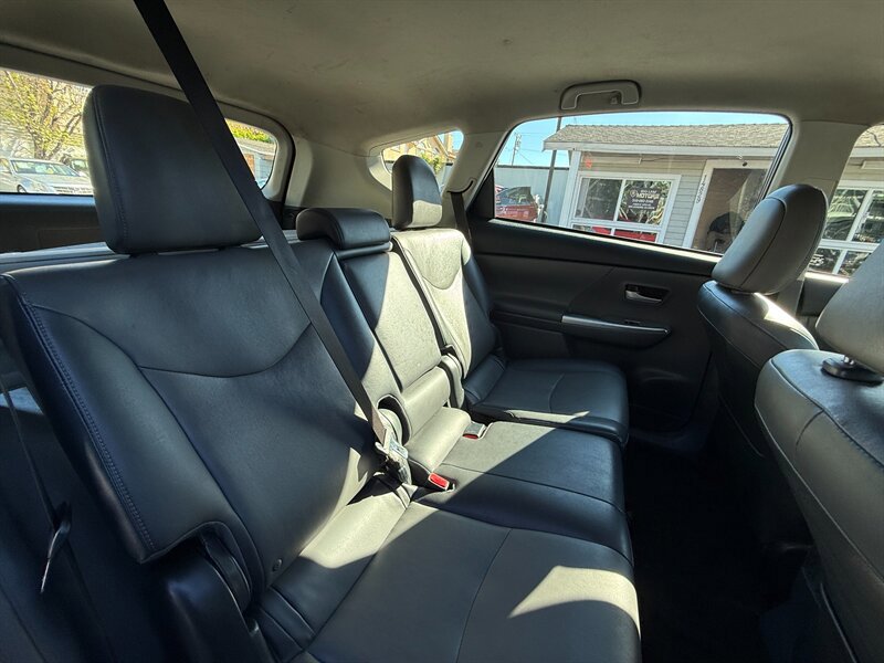 Used 2012 Toyota Prius V Five FWD image 19