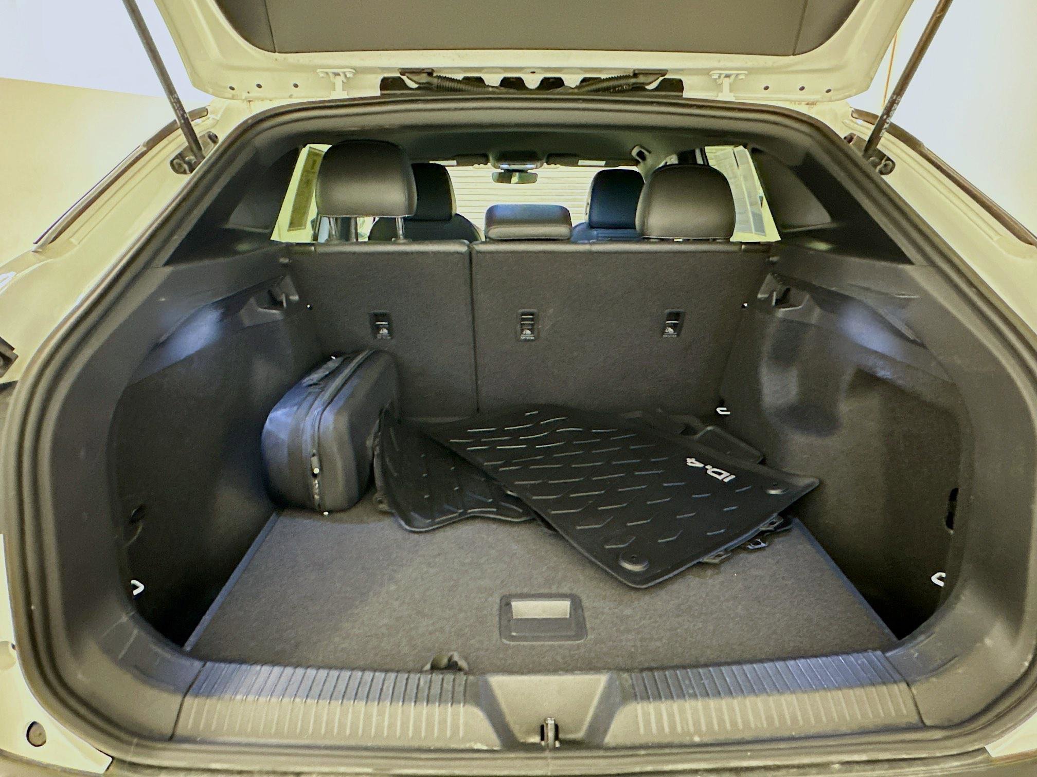 Used 2023 Volkswagen ID.4 Pro image 30