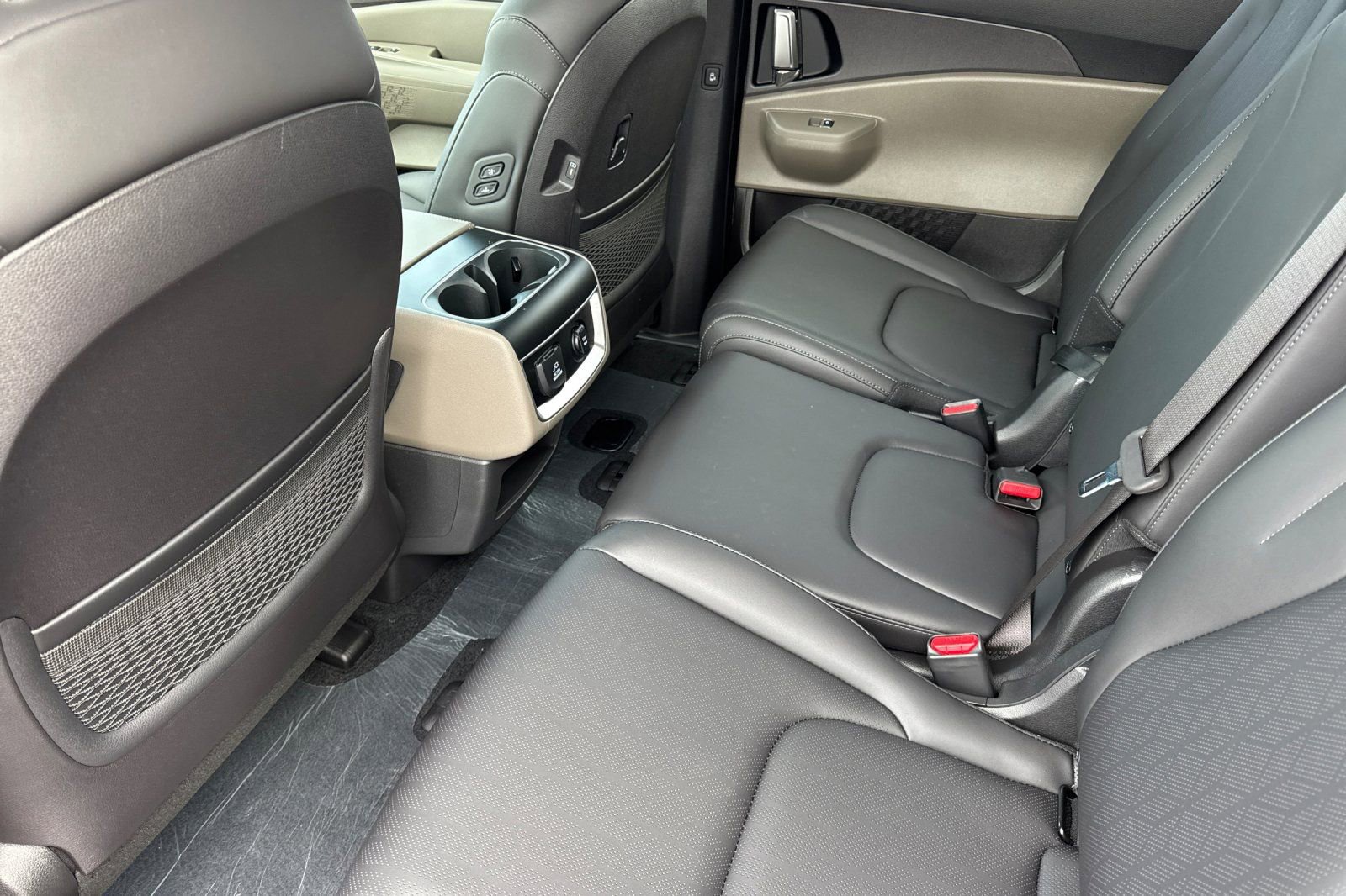 New 2026 Kia Carnival SX image 12