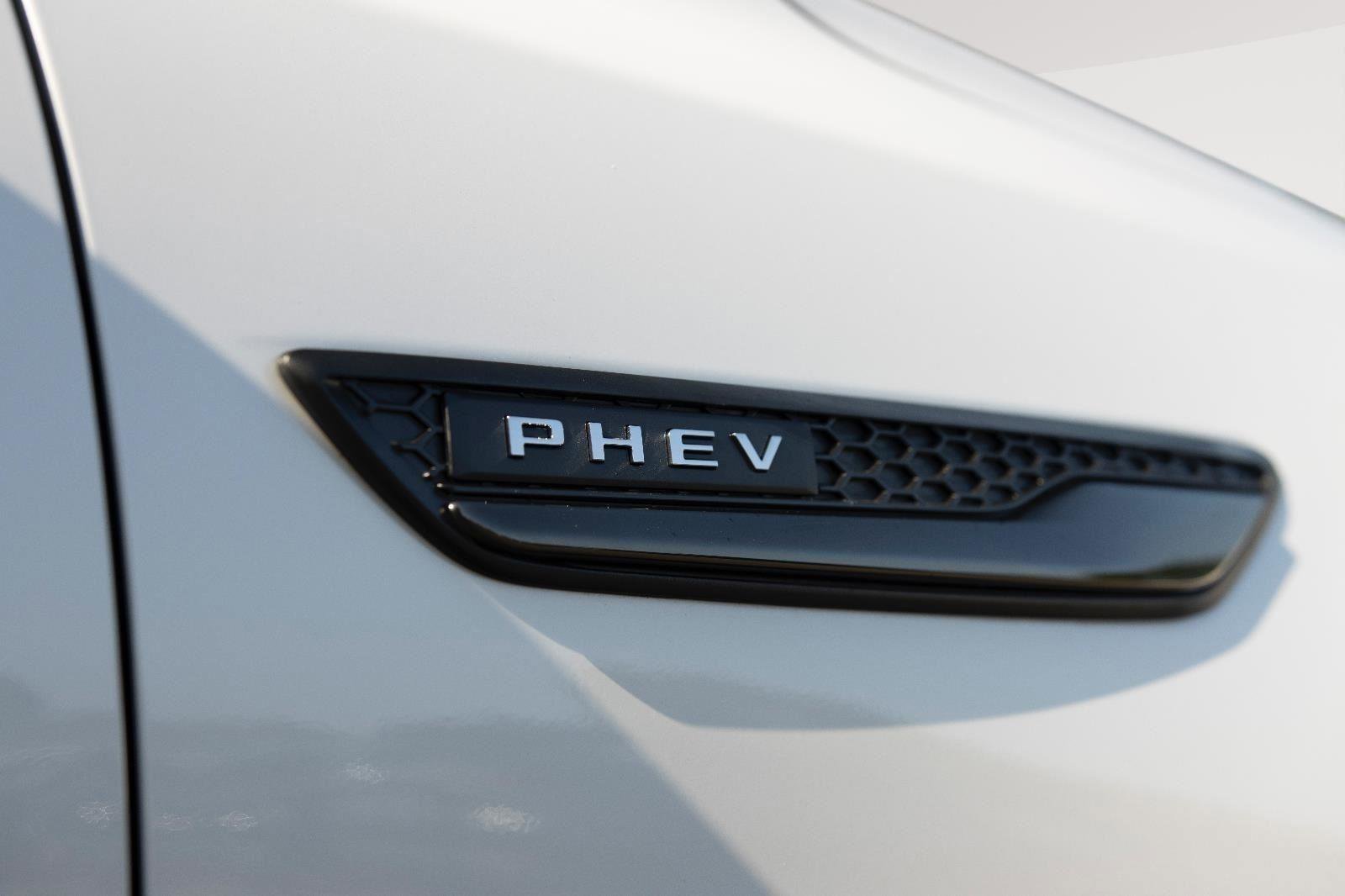 Used 2025 MAZDA CX-90 Plug-In Hybrid w/Premium Sport image 28