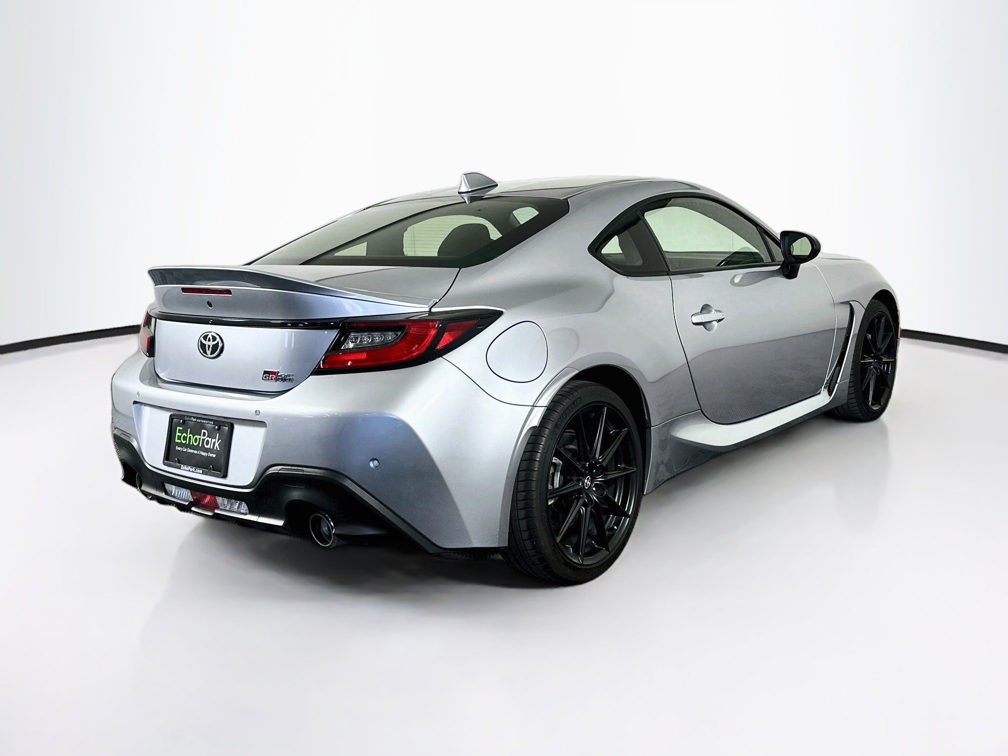 Used 2024 Toyota GR86 Premium RWD image 9