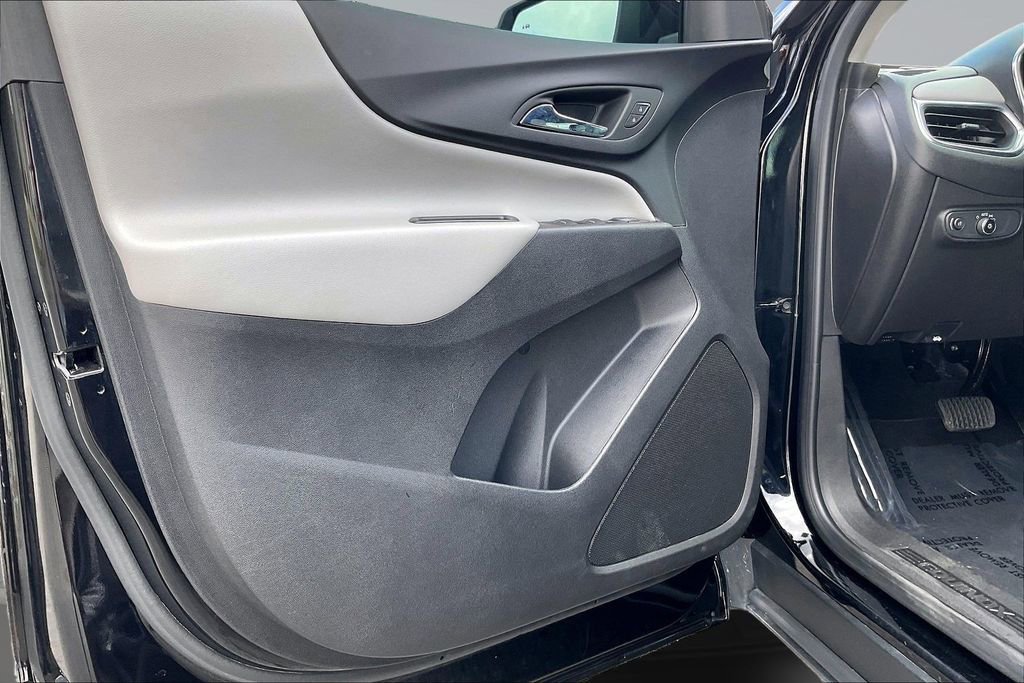 Used 2023 Chevrolet Equinox LS w/ Midnight Edition image 22