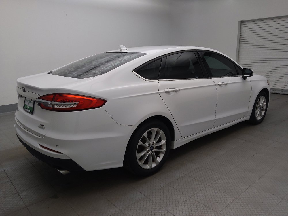 Used 2019 Ford Fusion SE FWD image 9