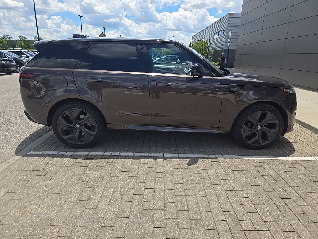 Certified 2025 Land Rover Range Rover Sport Autobiography AWD/4WD image 4