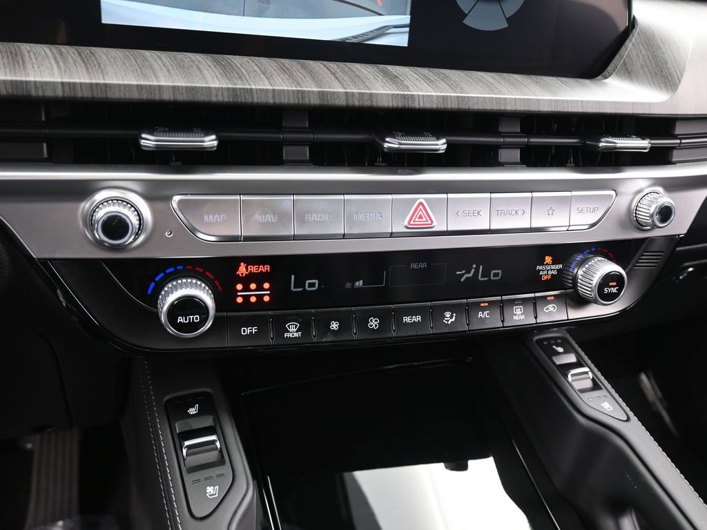 Used 2023 Kia Telluride EX image 22