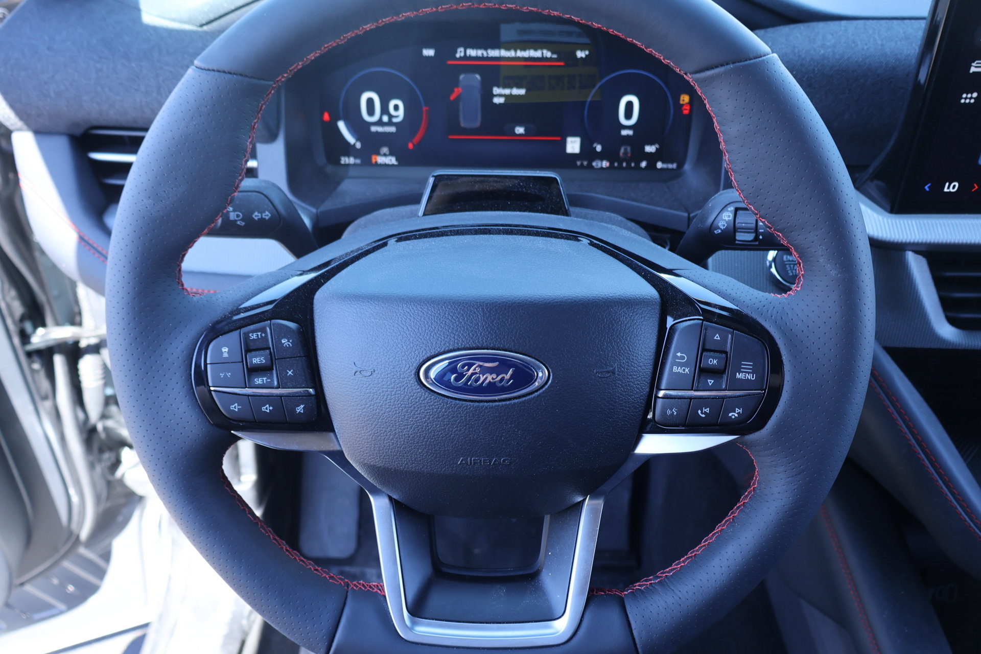 New 2026 Ford Explorer ST-Line AWD/4WD image 3