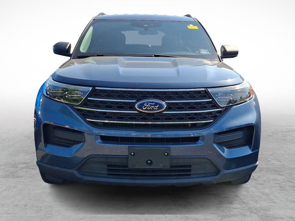 Used 2020 Ford Explorer XLT w/ Class III Trailer Tow Package AWD/4WD image 2