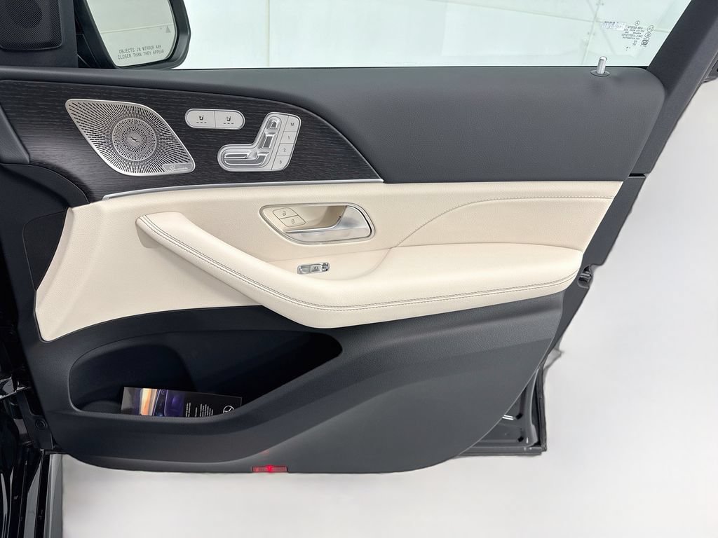 New 2026 Mercedes-Benz GLS 450 4MATIC image 24