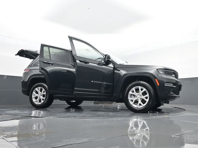 Used 2023 Jeep Grand Cherokee Limited image 33