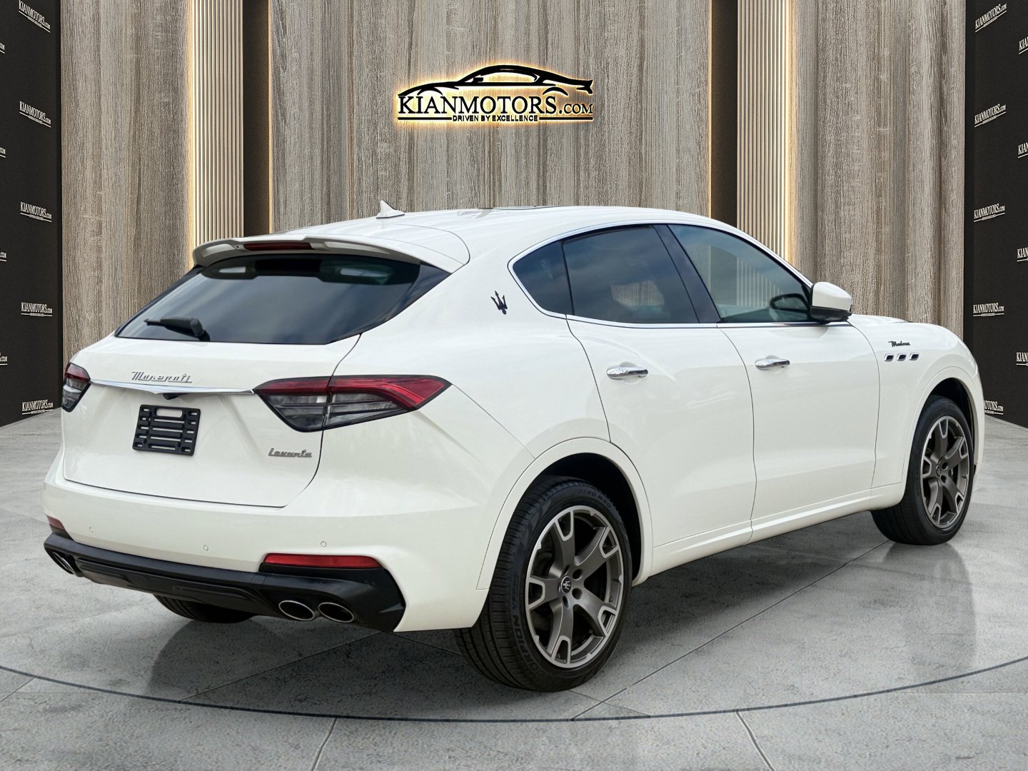 Used 2023 Maserati Levante Modena AWD/4WD image 7