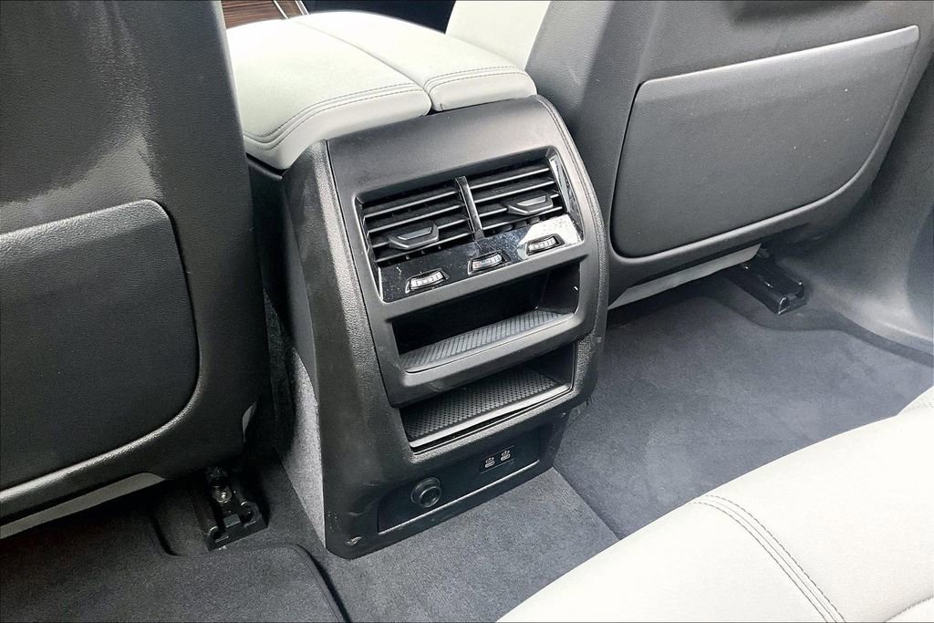 Used 2024 BMW X5 sDrive40i w/ Premium Package image 31