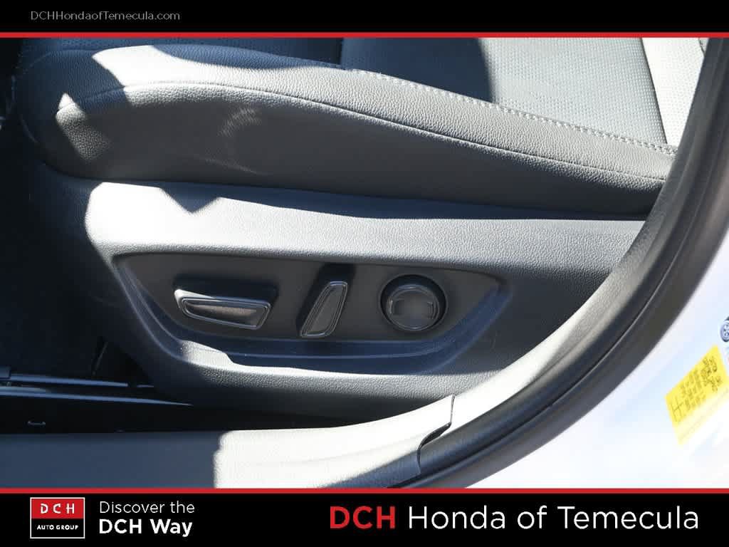Used 2026 Toyota Camry XSE FWD image 17