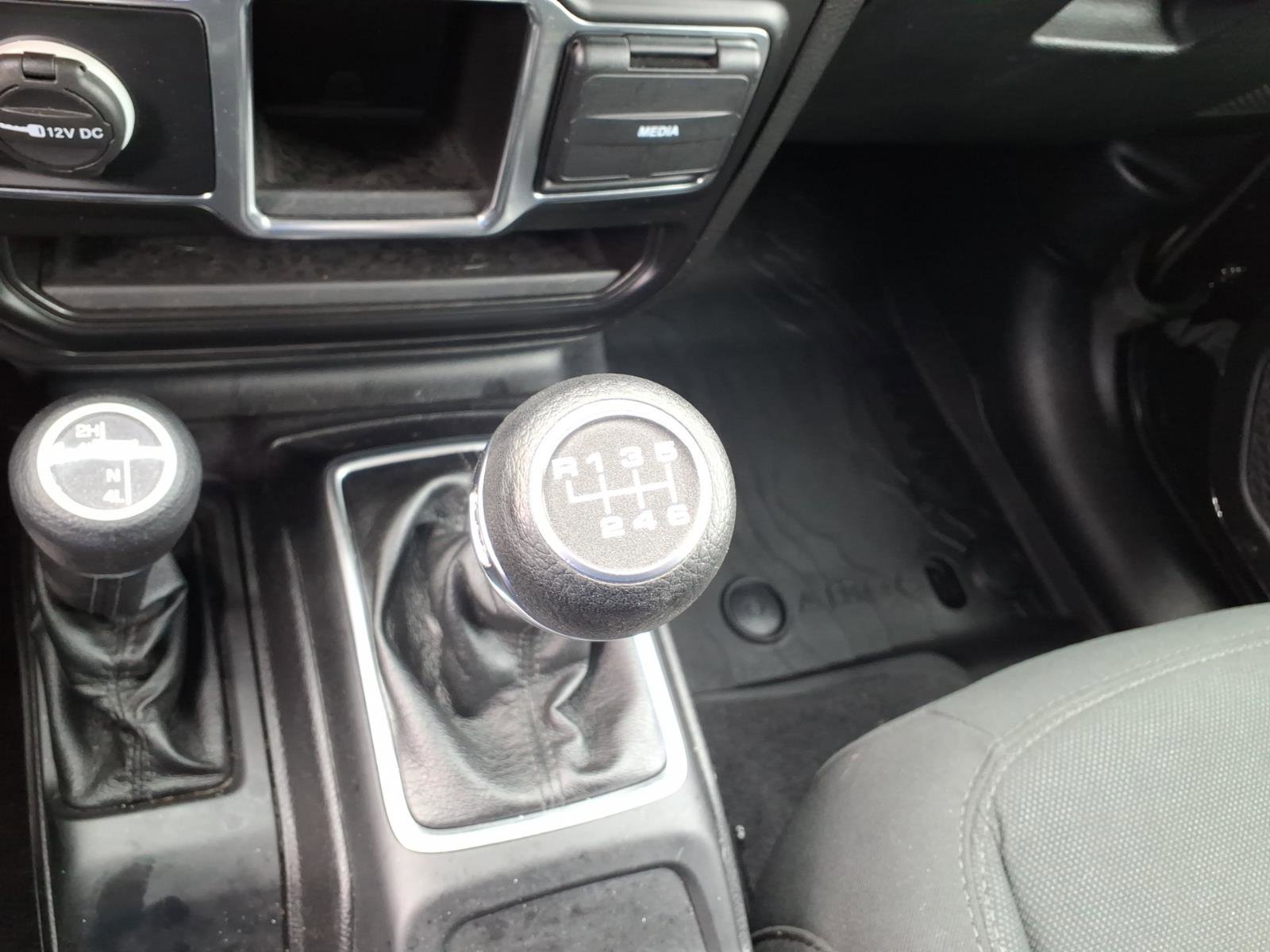 Used 2021 Jeep Wrangler Sport AWD/4WD image 12