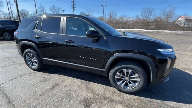 New 2026 Chevrolet Equinox LT w/ Convenience Package II image 3