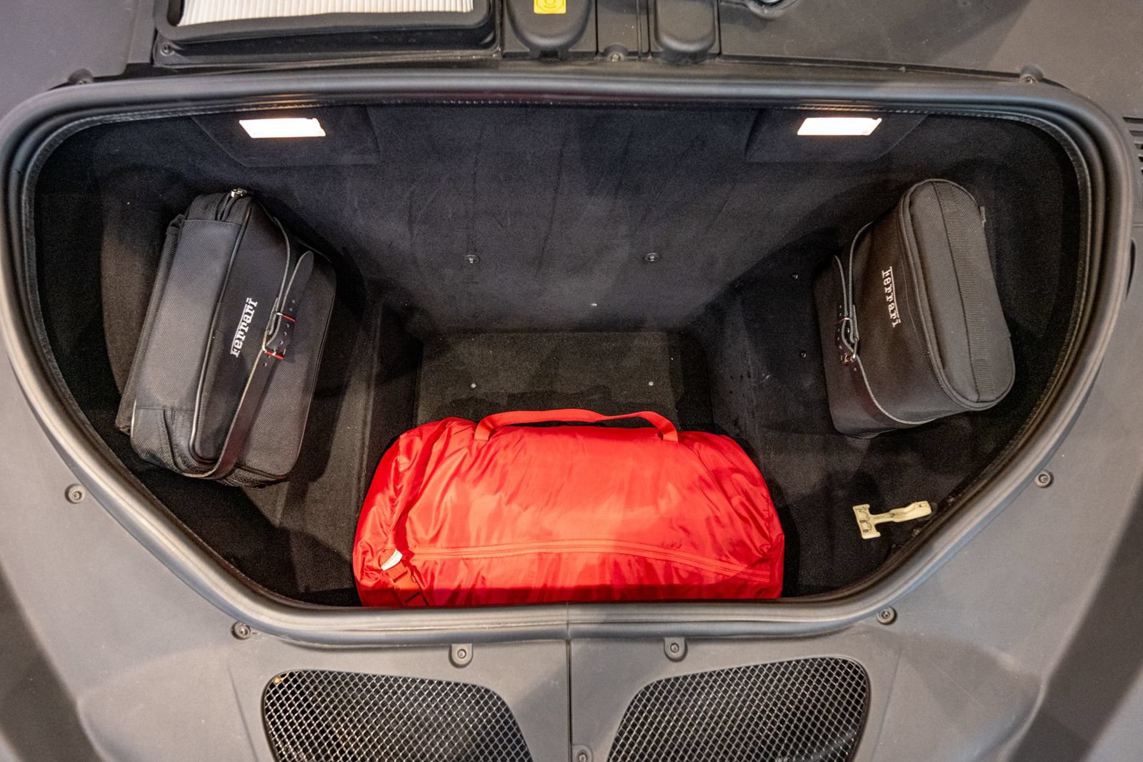 Used 2014 Ferrari 458 Speciale Coupe RWD image 27