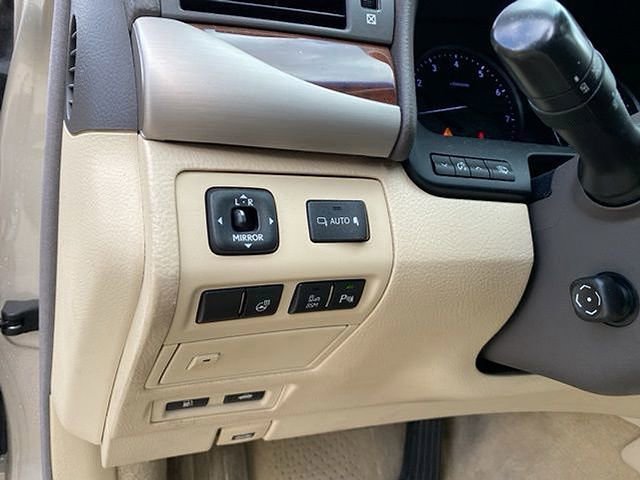 Used 2014 Lexus LS 460 AWD image 31