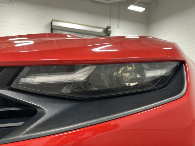 Used 2022 Chevrolet Camaro LT RWD image 11