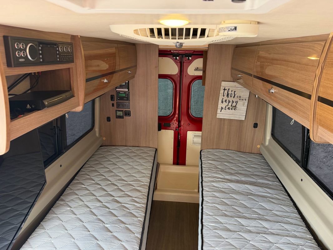 Used 2015 RAM ProMaster 3500 w/ Premium Appearance Group image 16