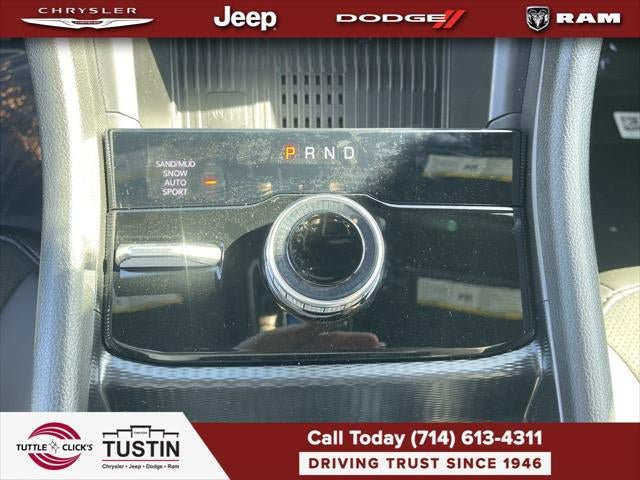 New 2027 Jeep Grand Cherokee Altitude AWD/4WD image 59