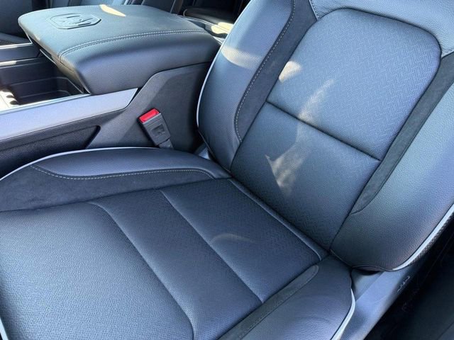 New 2026 RAM 1500 Laramie w/ Night Edition AWD/4WD image 29