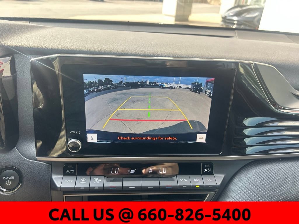 Used 2025 Toyota Camry SE FWD image 20