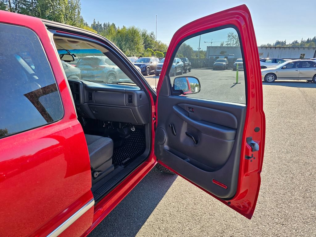 Used 2006 GMC Sierra 1500 W/T RWD image 22