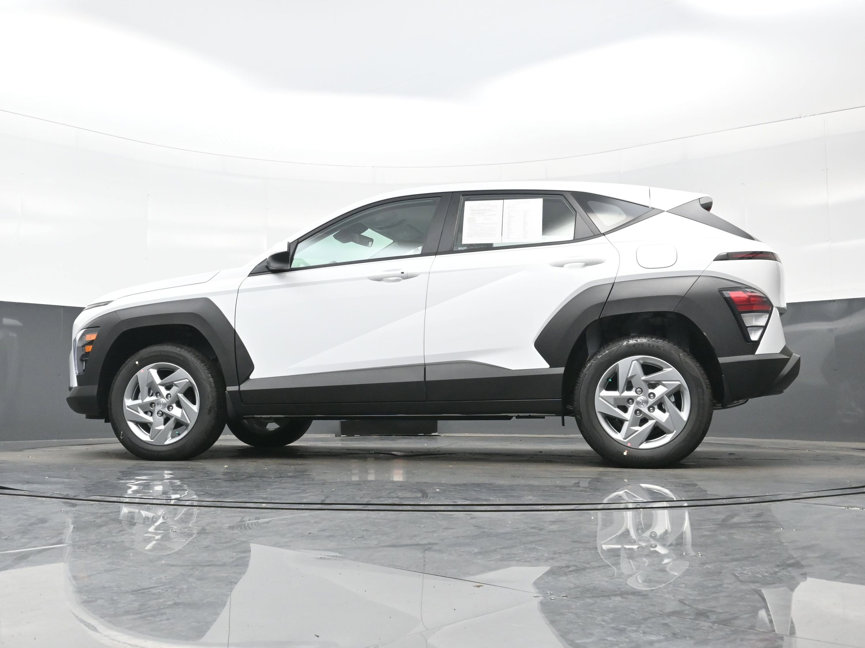 Certified 2026 Hyundai Kona SE image 31