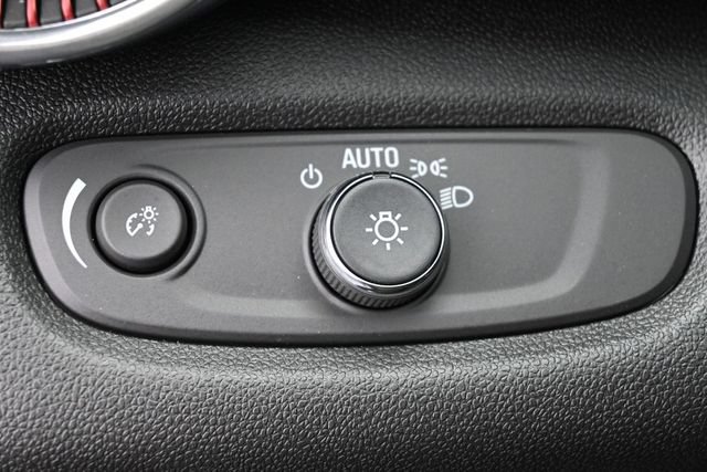 New 2026 Chevrolet Trax RS w/ Driver Confidence Package FWD image 32
