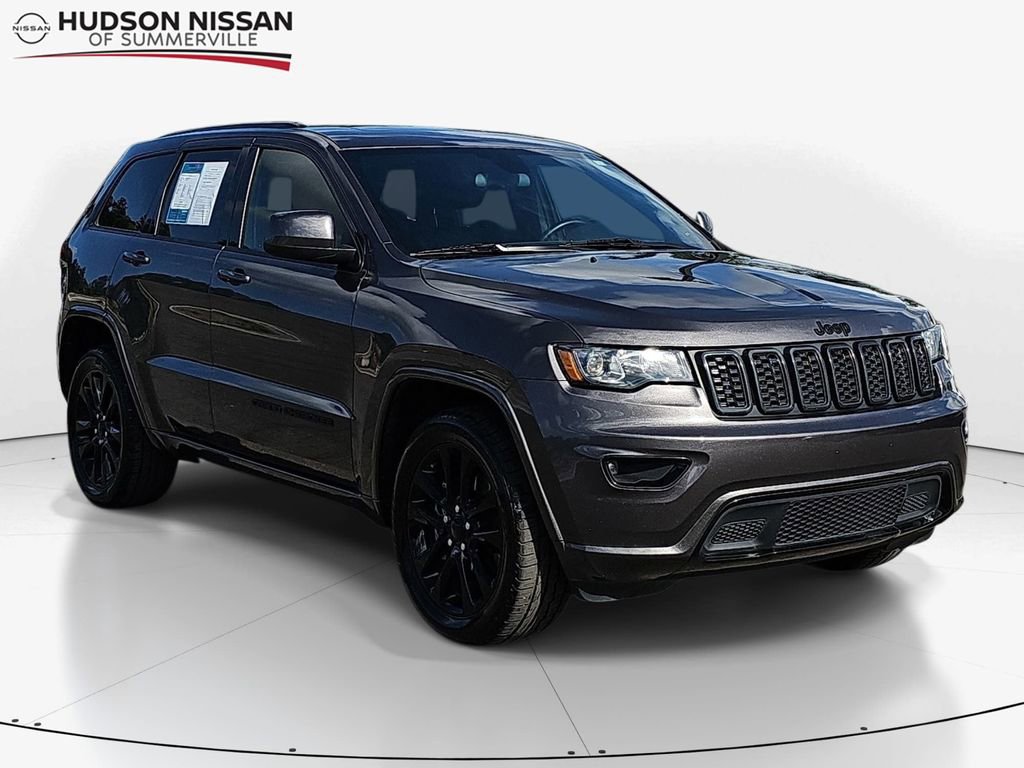 Used 2021 Jeep Grand Cherokee Laredo X image 1