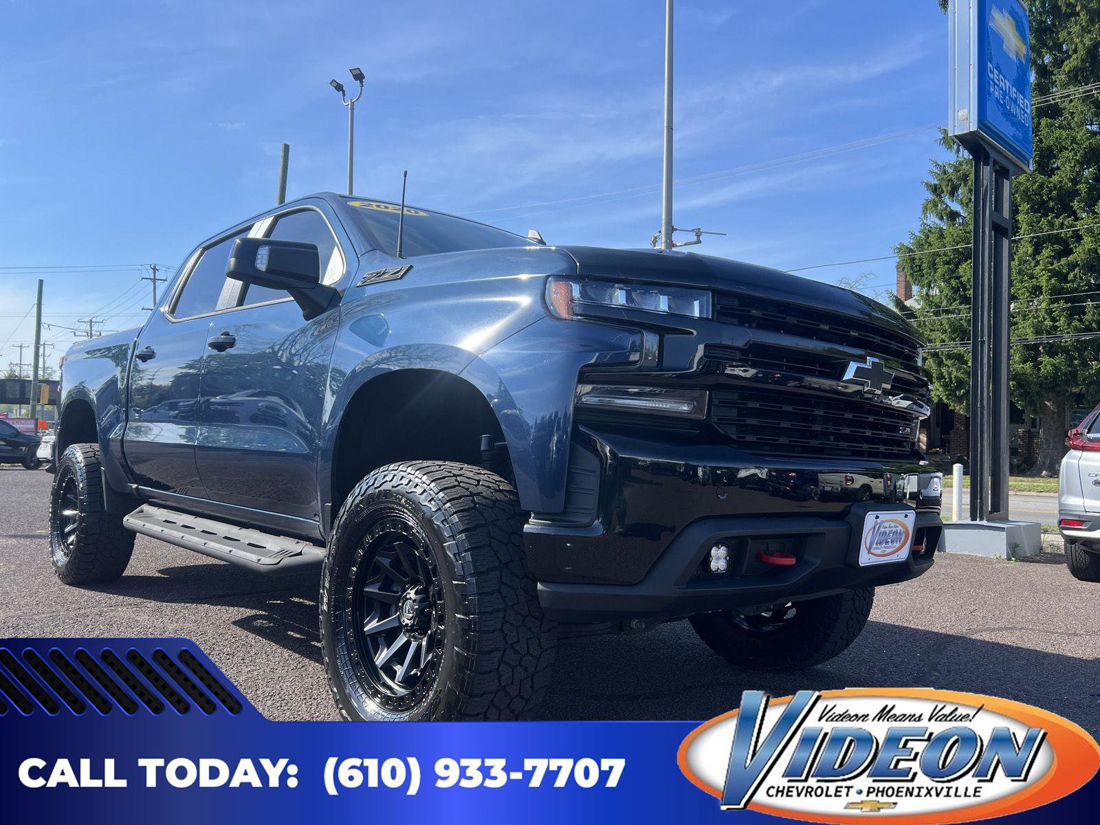 Used 2020 Chevrolet Silverado 1500 LT Trail Boss AWD/4WD image 1