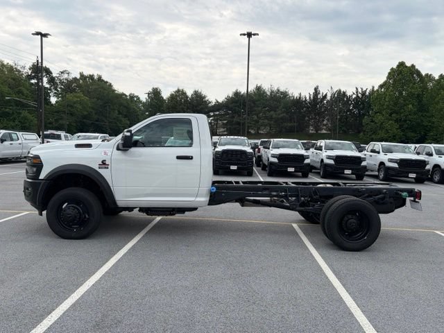 New 2026 RAM 5500 Tradesman AWD/4WD image 2