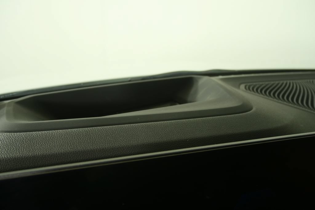 Certified 2025 BMW 330i Sedan RWD image 22