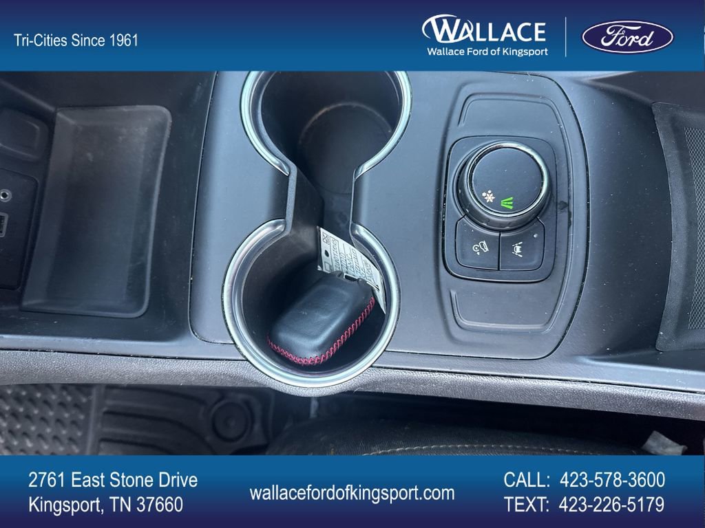 Used 2020 GMC Terrain SLE w/ Elevation Edition image 31