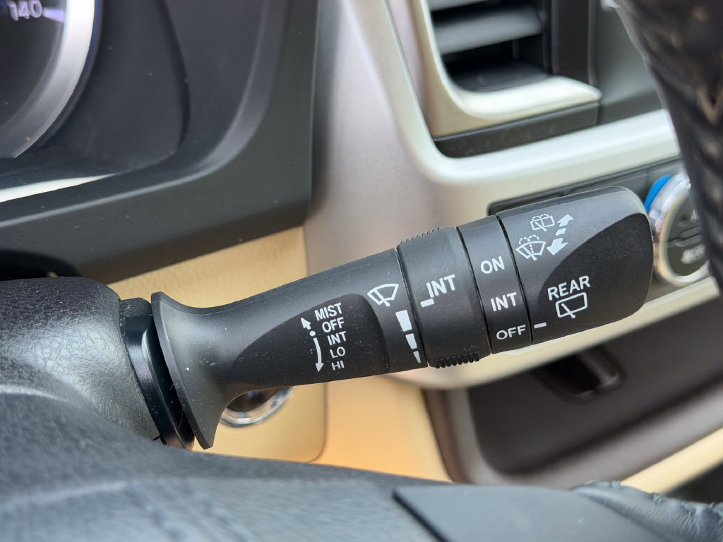 Used 2016 Toyota Highlander XLE AWD/4WD image 37