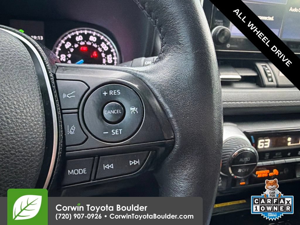 Used 2021 Toyota RAV4 XLE Premium AWD/4WD image 30