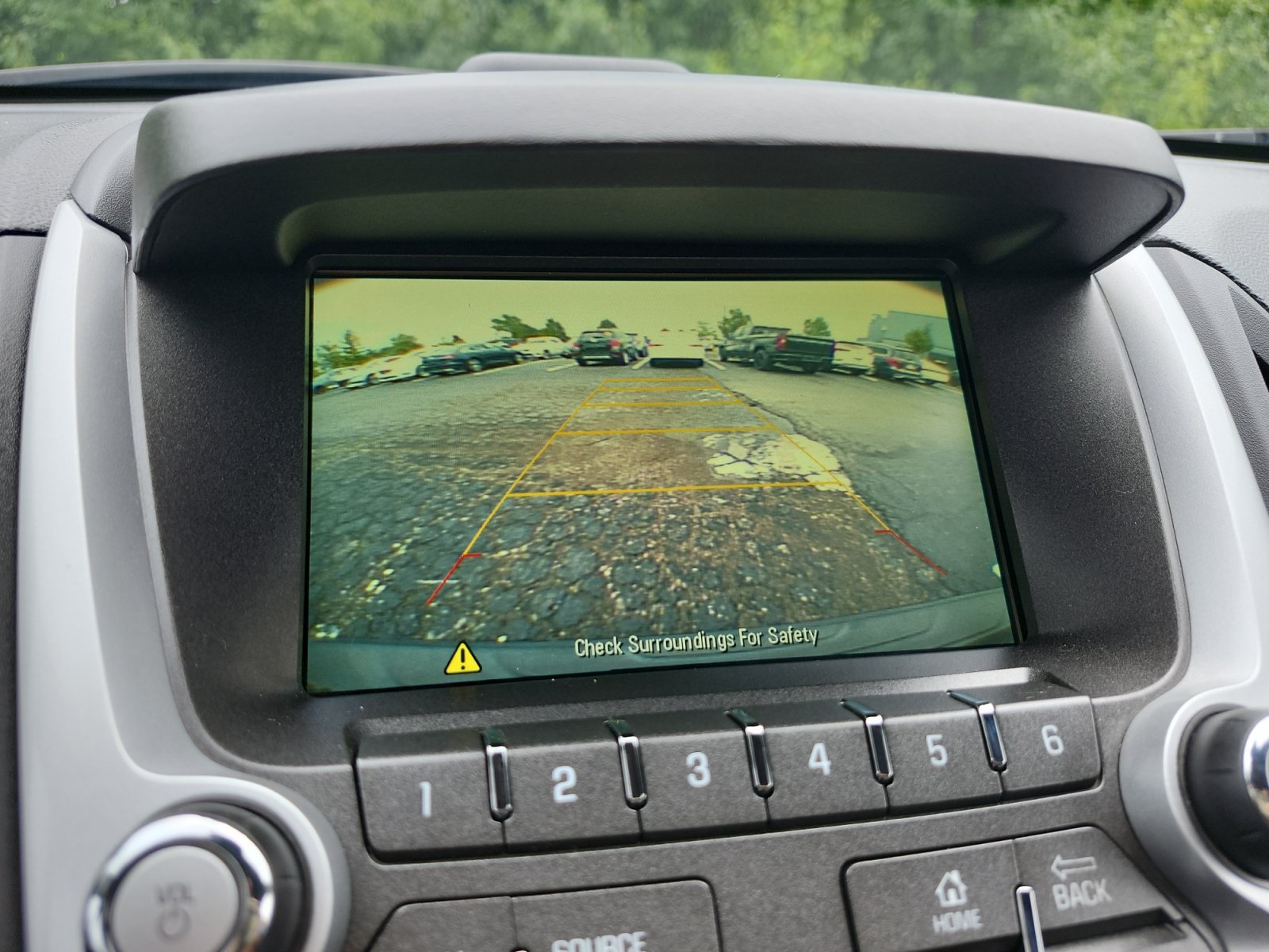 Used 2017 Chevrolet Equinox Premier w/ Enhanced Convenience Package AWD/4WD image 3