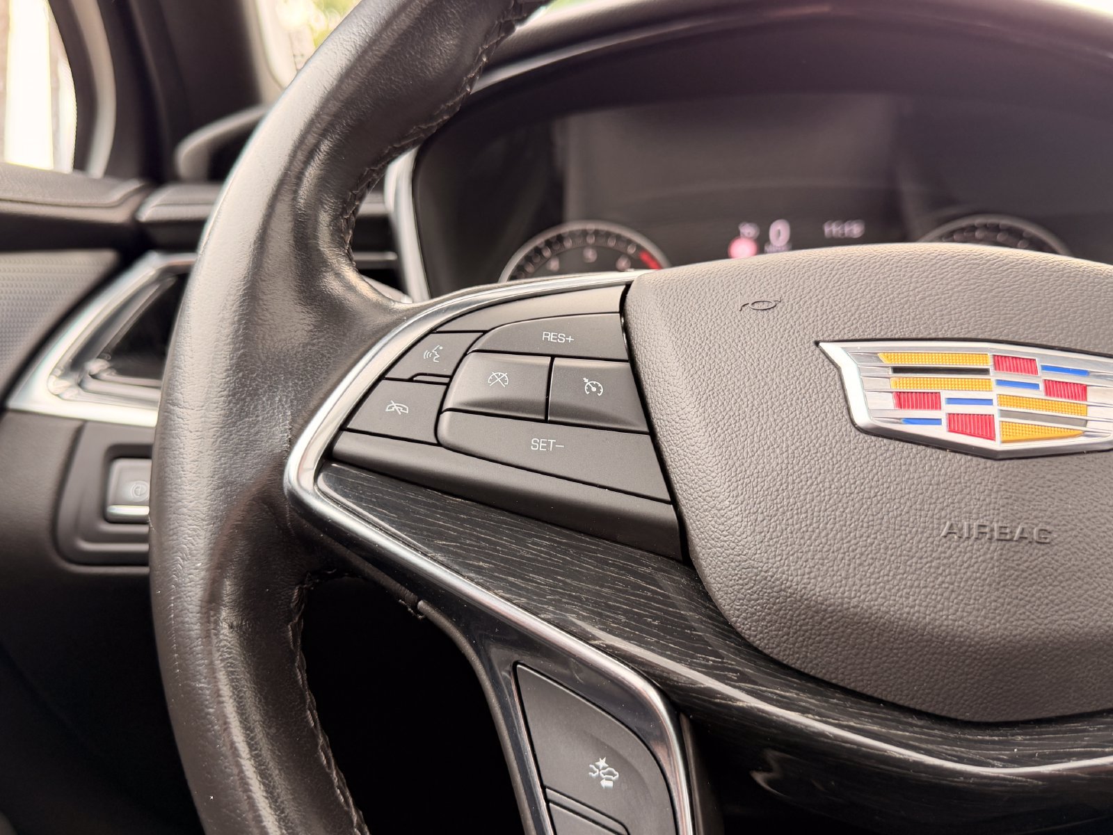 Used 2020 Cadillac XT5 Premium Luxury AWD/4WD image 25