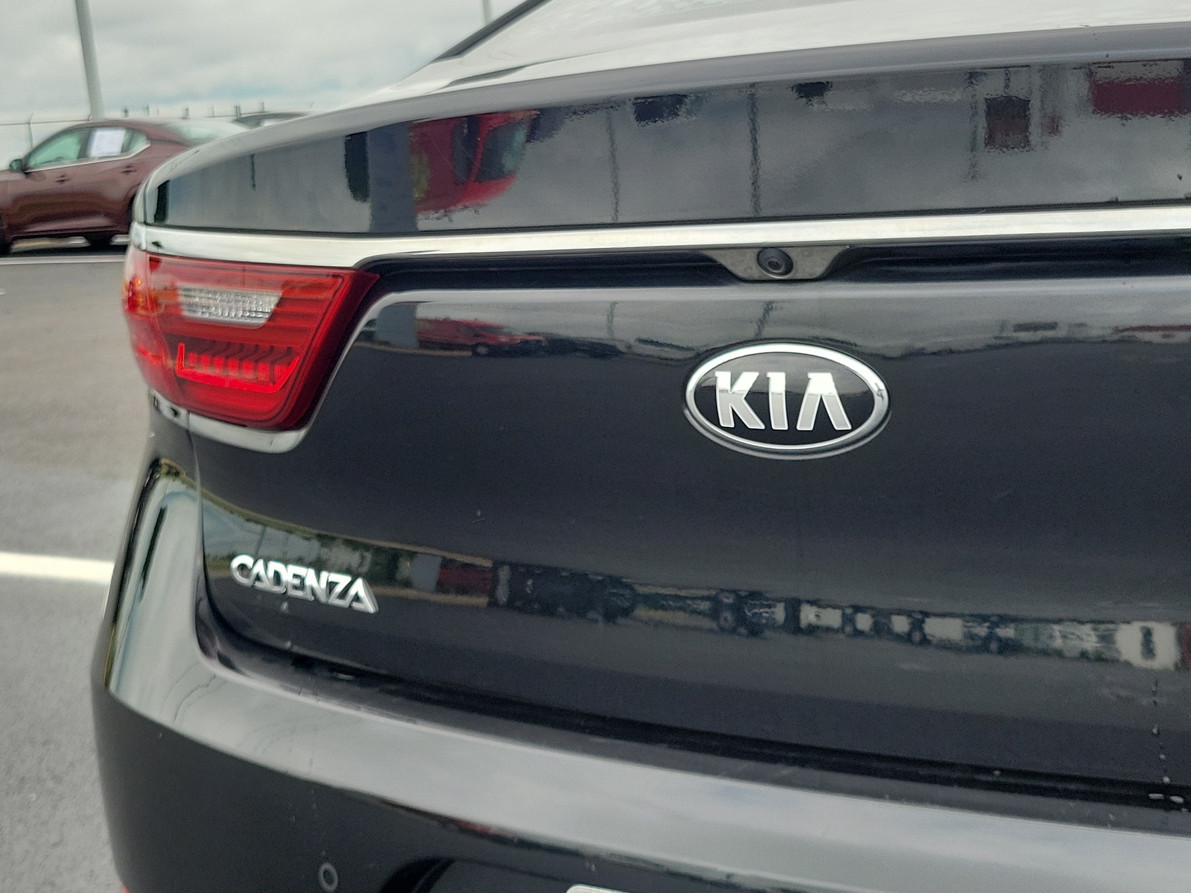 Used 2019 Kia Cadenza Premium FWD image 7