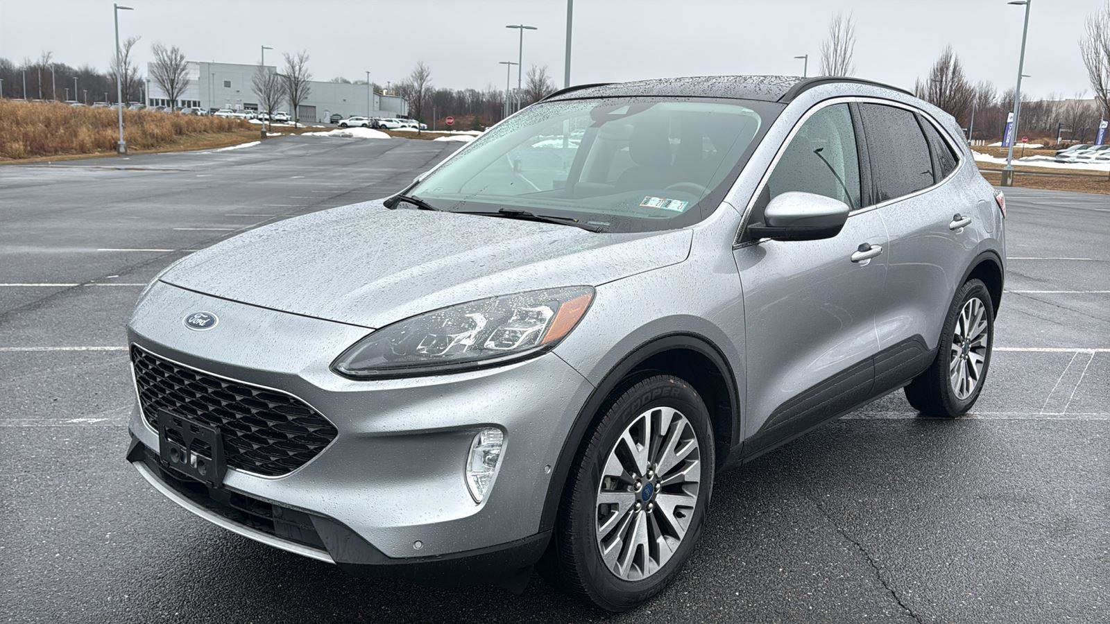 Used 2022 Ford Escape Titanium AWD/4WD image 13
