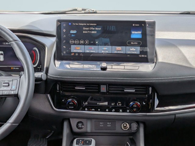 Used 2024 Nissan Rogue SL AWD/4WD image 17