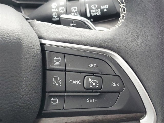 New 2025 Jeep Grand Cherokee Limited w/ Black Appearance Package image 23