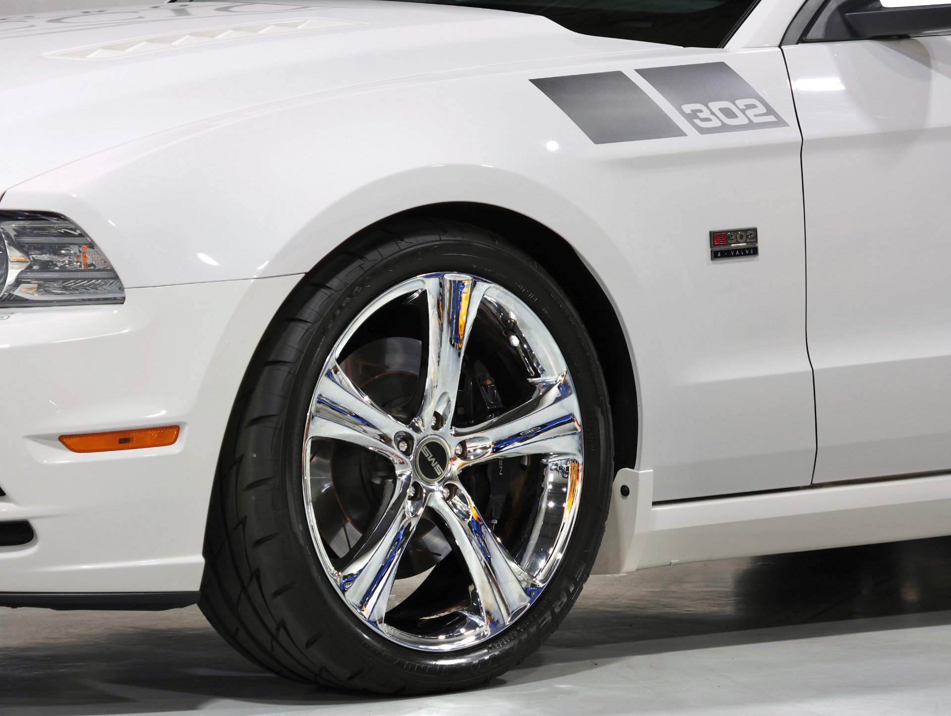 Used 2013 Ford Mustang GT RWD image 7